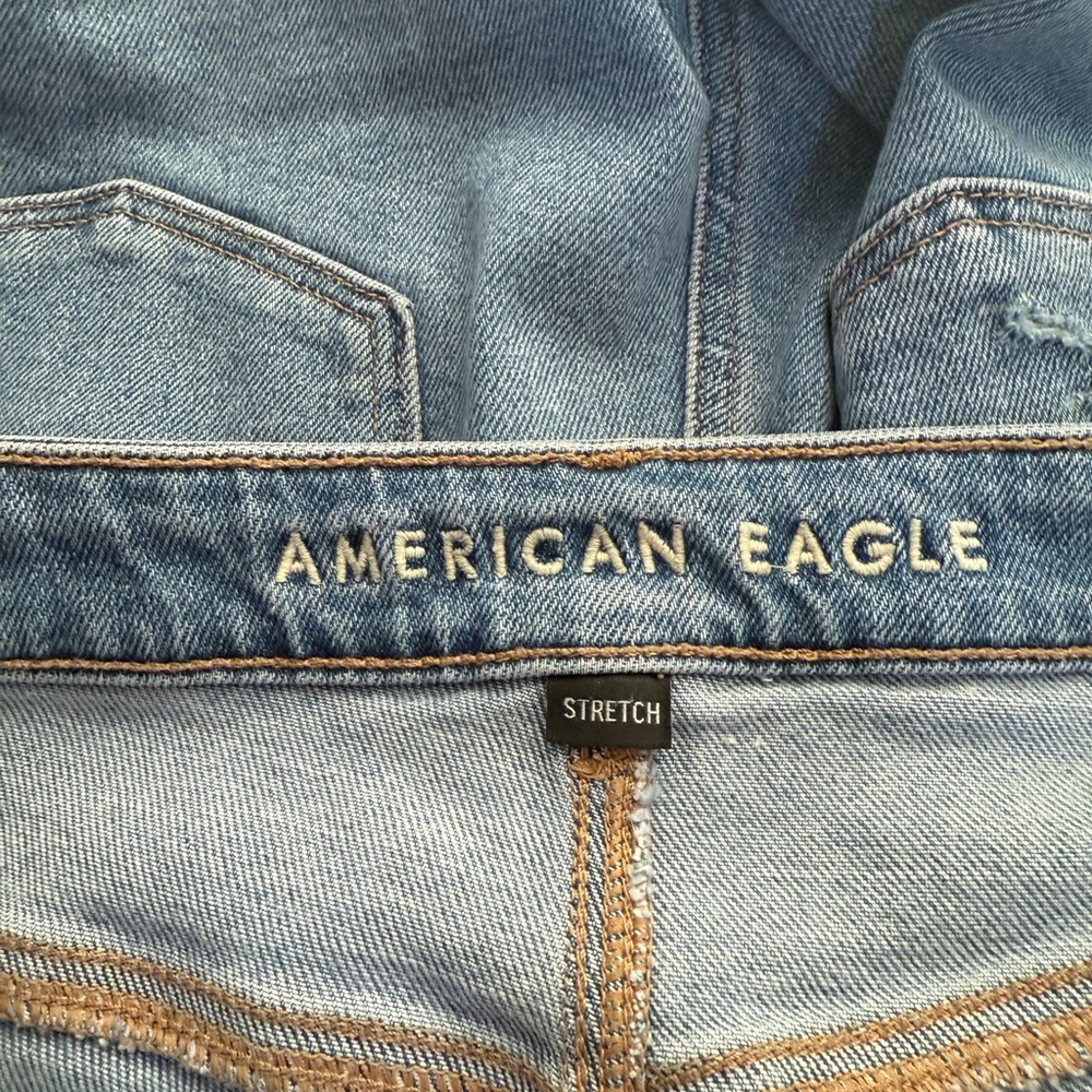 American Eagle Women's Petite 14 Short 14P 14S MOM JEAN Blue Distressed - Picture 4 of 6